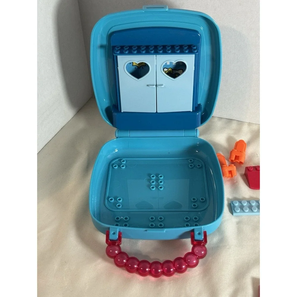 HELLO KITTY Pool Party Mega Bloks 10875 Complete